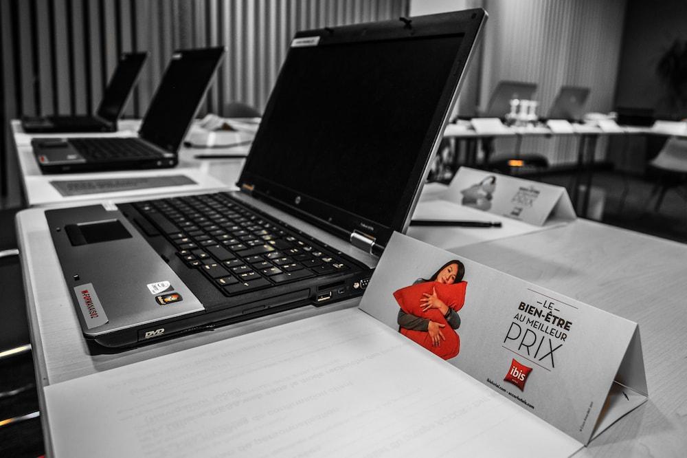 Ibis Ouest - A9 Hotel 3*