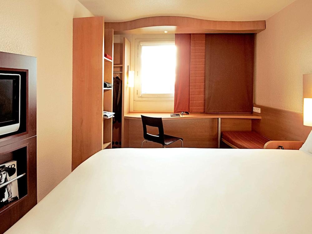 Ibis Ouest - A9 Hotel 3*