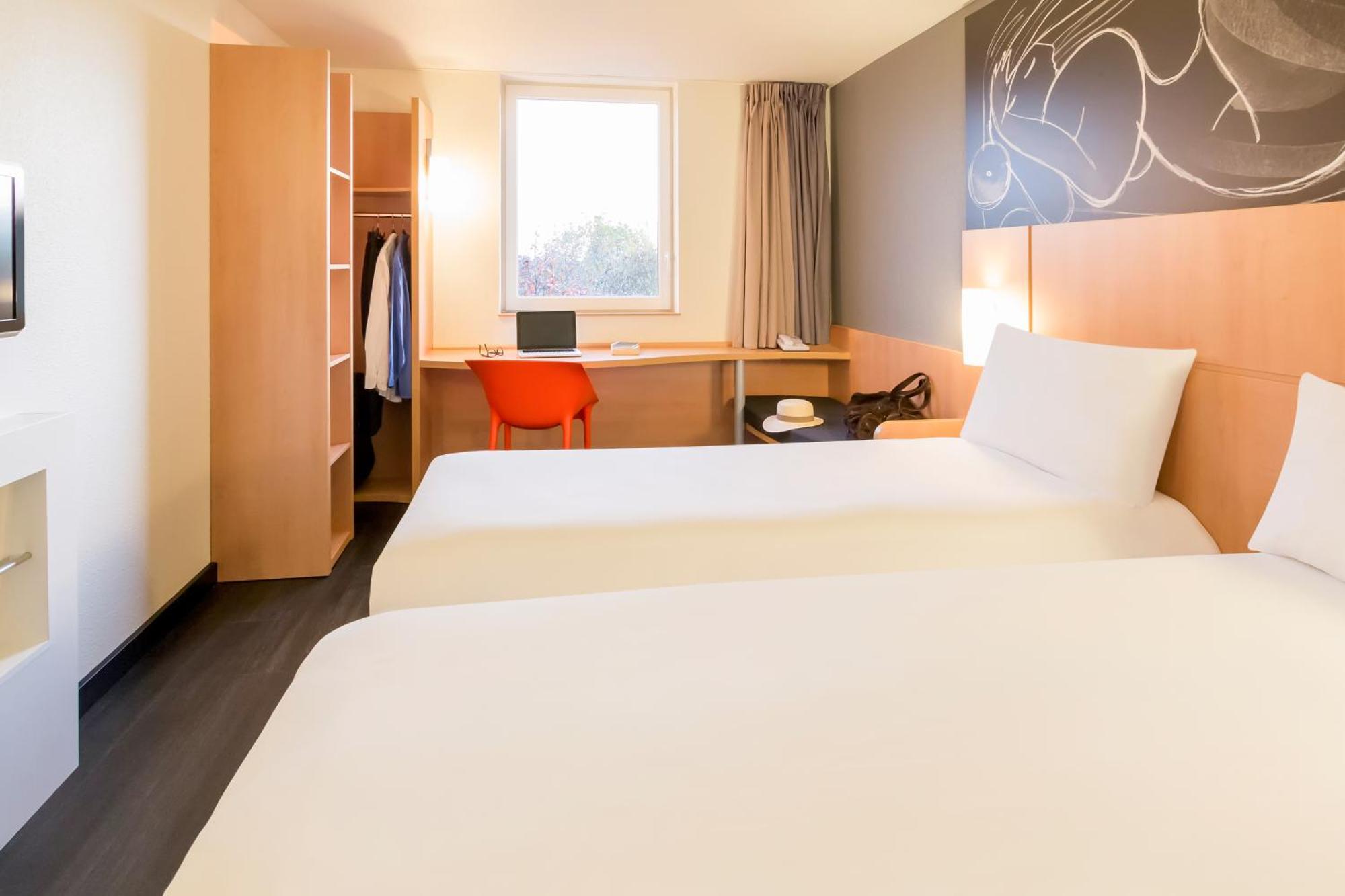 Ibis Ouest - A9 Hotel Nimes