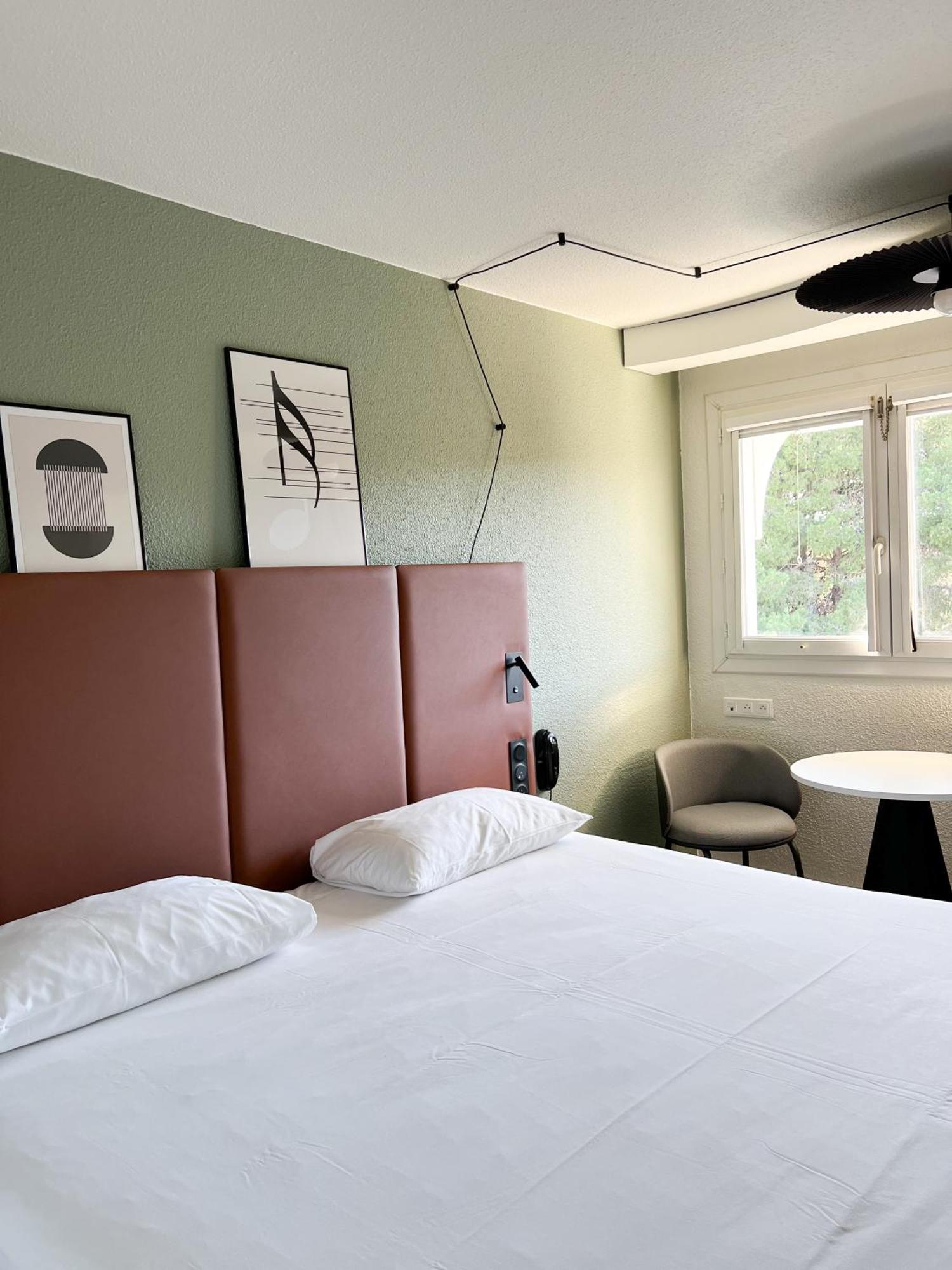 Hotel Ibis Ouest - A9 Nimes
